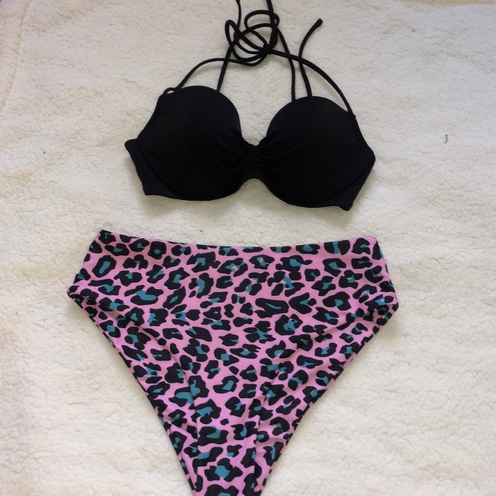 black top | pink cheetah bottoms